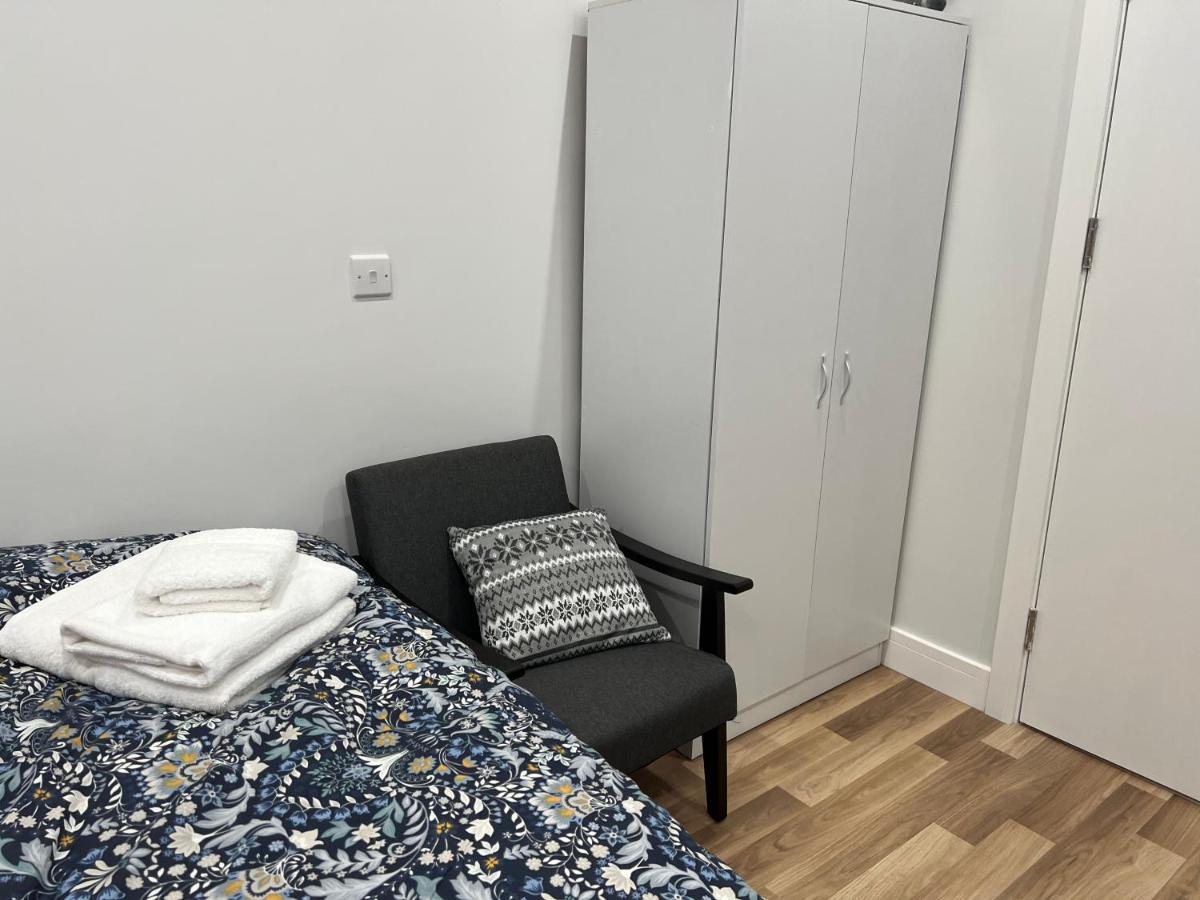 Park View Serviced Apartment - Next To Northolt Tube Station - Near Central London & Wembley Dış mekan fotoğraf
