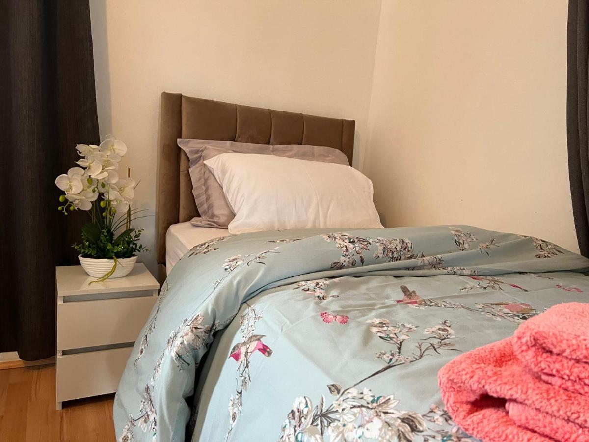 Park View Serviced Apartment - Next To Northolt Tube Station - Near Central London & Wembley Dış mekan fotoğraf